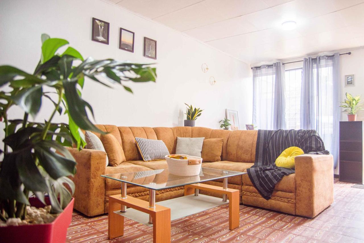 5 Min From The Airport - Perfect Stop Alajuela Ngoại thất bức ảnh